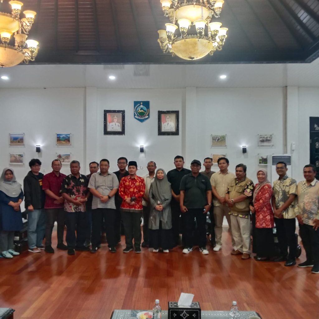 Kepala DPMPTSP NTB Sambut Kedatangan Rombongan Universitas Negeri Yogyakarta di Lombok