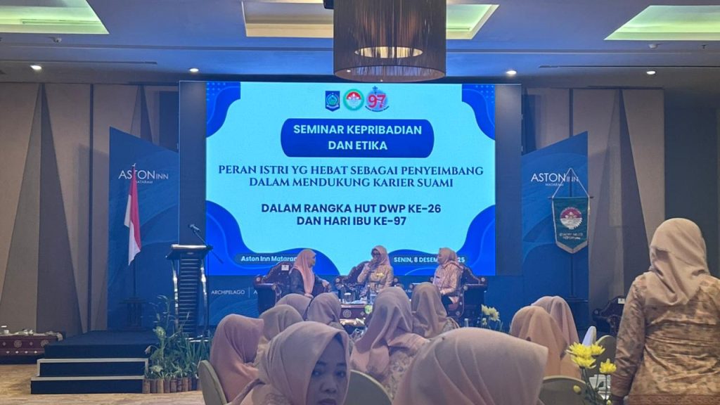 Seminar Kepribadian dan Etika Perkuat Peran Istri dalam Mendukung Karier Suami